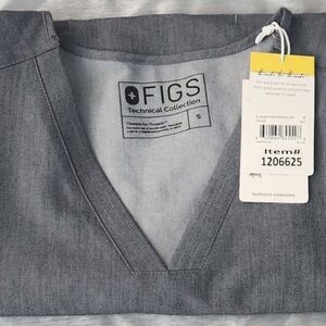 Figs Scrub Top